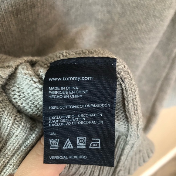 Tommy Hilfiger Big Boy’s Pull Over Gray Sweater Size M (12/14) 100% Cotton - Picture 5 of 12
